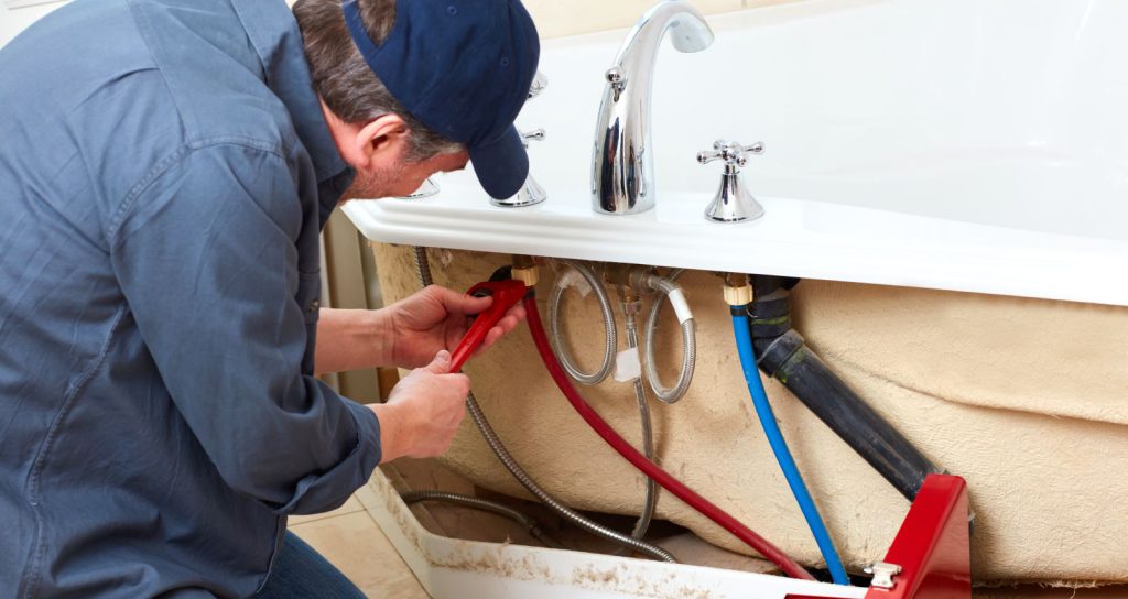 Expert Plumbing Tip: How to Unclog a Bathtub